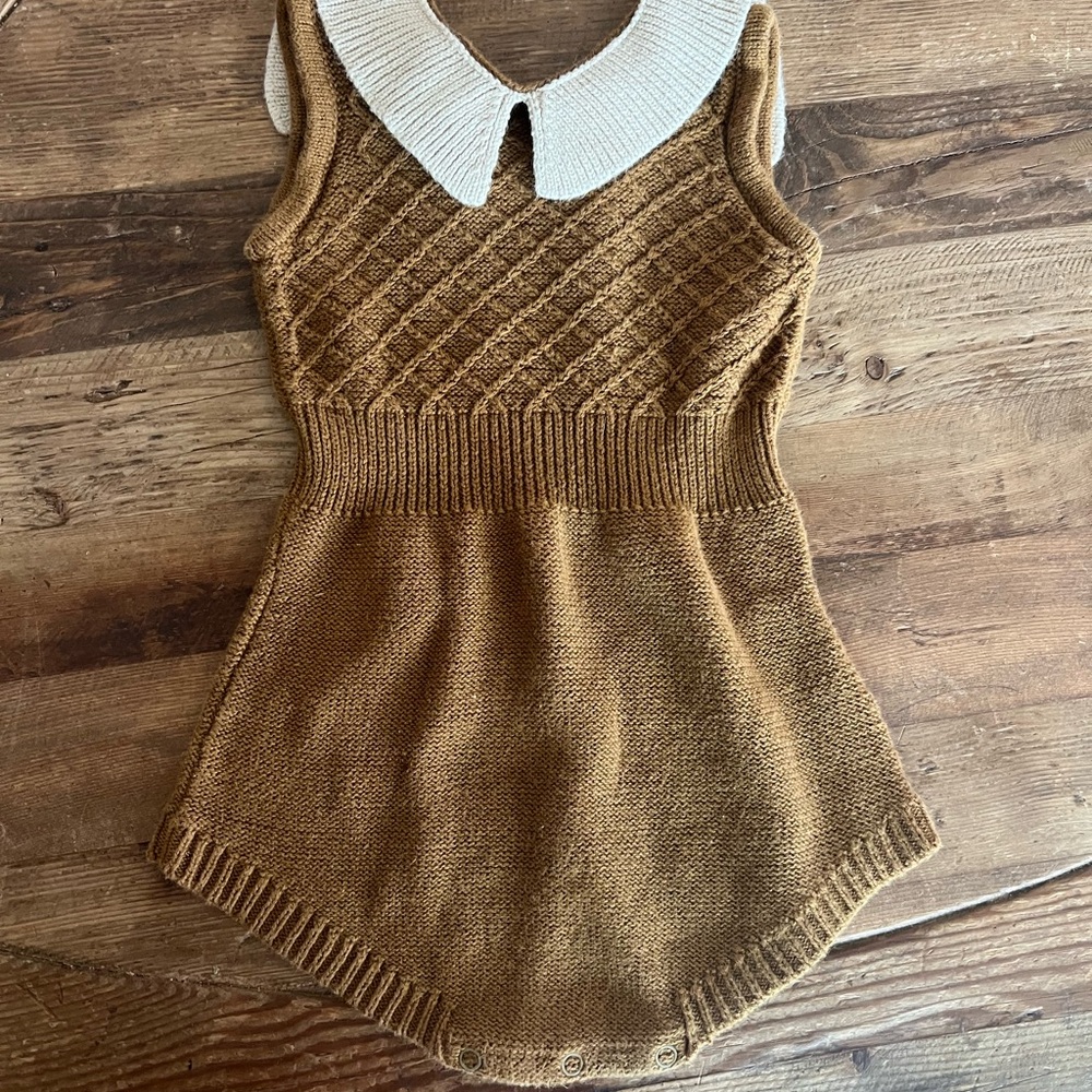 Brown Knit Baby Romper with White Collar fin and Vince size 3-6month